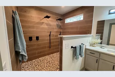 2640 Lake Avenue, Farmersville, TX 75442 - Photo 17