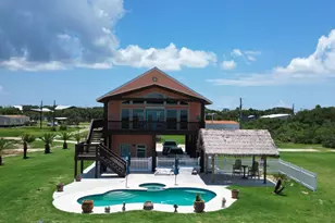 904 W Polk Ave, Port O Connor, TX 77982 - Photo 3