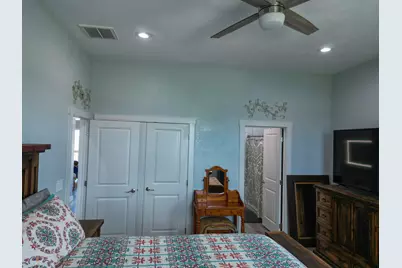 904 W Polk Avenue, Port O Connor, TX 77982 - Photo 7
