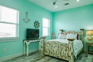 904 W Polk Ave, Port O Connor, TX 77982 - Photo 11