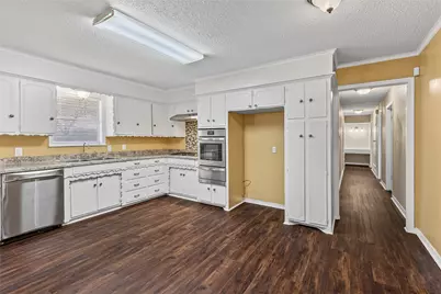 6305 Chapman Drive, Greenville, TX 75402 - Photo 9