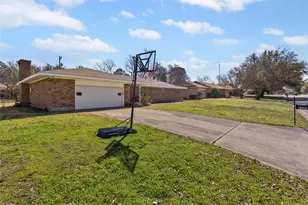 6305 Chapman Dr, Greenville, TX 75402 - Photo 33