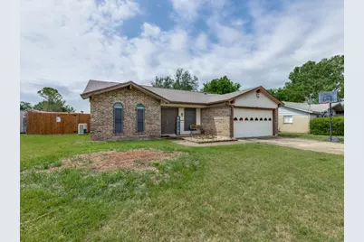 5612 Macrae Street, Haltom City, TX 76148 - Photo 5