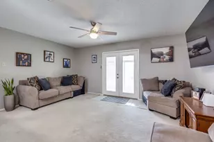 5612 Macrae St, Haltom City, TX 76148 - Photo 11