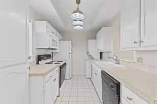 8511 Westover Ct, Granbury, TX 76049 - Photo 15