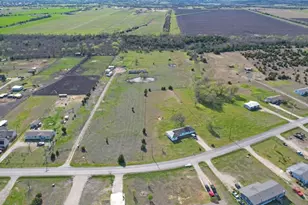 1528 County Rd 697, Farmersville, TX 75442 - Photo 13