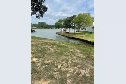 102 Bear Creek Drive, Mabank, TX 75156 - Photo 3