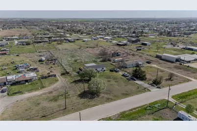 9020 Sallys Way, Alvarado, TX 76009 - Photo 15