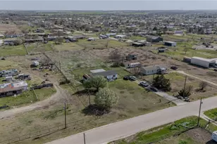 9020 Sallys Wy, Alvarado, TX 76009 - Photo 15