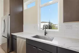 2202 N Carroll Ave, Dallas, TX 75204 - Photo 11