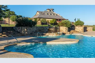 8004 Retreat Boulevard, Cleburne, TX 76033 - Photo 11