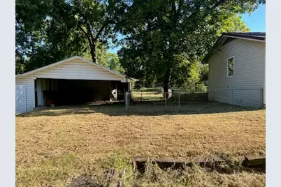 112 Elm Street, Roxton, TX 75477 - Photo 21