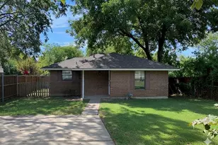 1005 5 Pine St, McKinney, TX 75069 - Photo 1