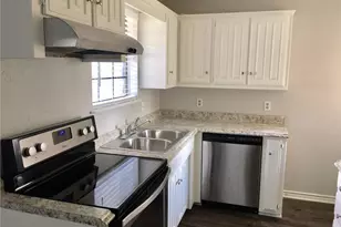 1005 5 Pine St, McKinney, TX 75069 - Photo 5