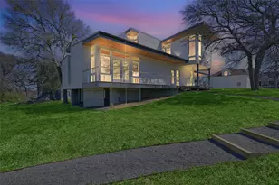 715 N Elm St, Sherman, TX 75090 - Photo 3