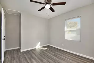 406 Dawson Cir, Grand Prairie, TX 75051 - Photo 15