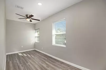 406 Dawson Circle #B, Grand Prairie, TX 75051 - Photo 17