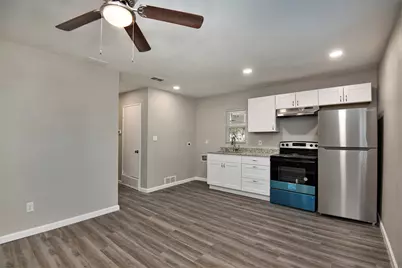 406 Dawson Circle #B, Grand Prairie, TX 75051 - Photo 9