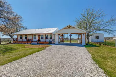 320 English Court, Springtown, TX 76082 - Photo 1