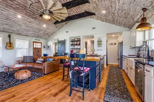 320 English Ct, Springtown, TX 76082 - Photo 17