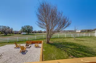 320 English Ct, Springtown, TX 76082 - Photo 7