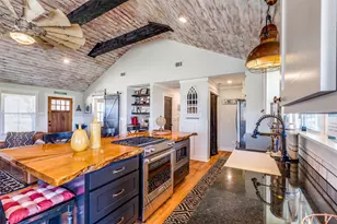 320 English Ct, Springtown, TX 76082 - Photo 21