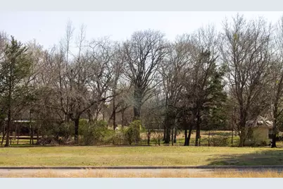 1000 Legend Avenue, Bonham, TX 75418 - Photo 5