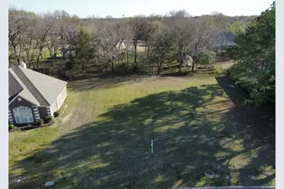 1000 Legend Avenue, Bonham, TX 75418 - Photo 1