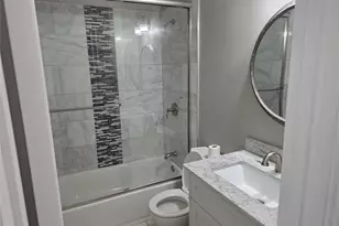 4508 Champion Hill Dr, Grand Prairie, TX 75052 - Photo 27