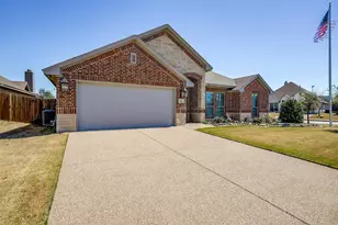 6829 Canyon Rock, Benbrook, TX 76126 - Photo 1