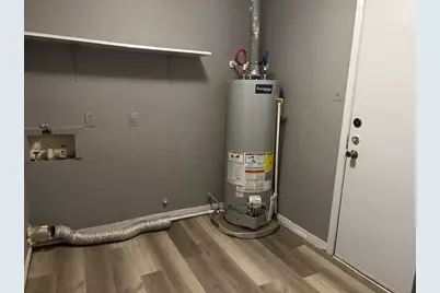 101 N Walnut Street, Lacy Lakeview, TX 76705 - Photo 5