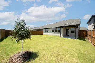 852 Jacquelyn Drive, Little Elm, TX 75068 - Photo 3