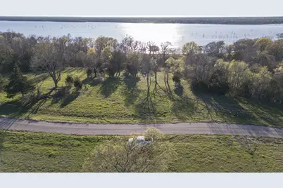 2051 Bluffview Lane, Lone Oak, TX 75453 - Photo 7