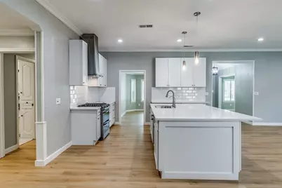 7211 La Sobrina Drive, Dallas, TX 75248 - Photo 9