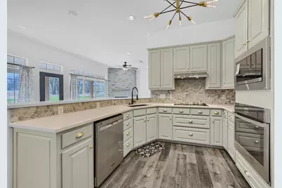 205 W San Chez Drive, Gainesville, TX 76240 - Photo 1