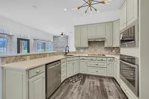 205 W San Chez Dr, Gainesville, TX 76240 - Photo 1