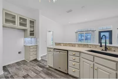 205 W San Chez Drive, Gainesville, TX 76240 - Photo 13