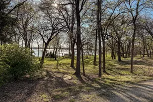 2063 Bluffview Ln, Lone Oak, TX 75453 - Photo 1