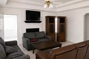 606 W Mulberry St, Decatur, TX 76234 - Photo 9