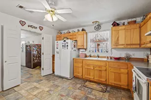 1393 Co Rd 2250, Ivanhoe, TX 75447 - Photo 11