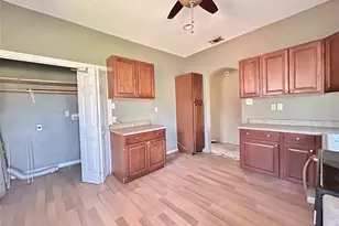 1169 W Park St, Stephenville, TX 76401 - Photo 7