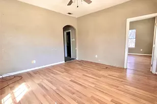 1169 W Park St, Stephenville, TX 76401 - Photo 3