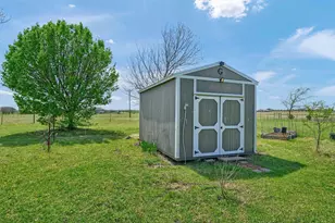 1045 Stanfield Church Rd, Whitesboro, TX 76273 - Photo 21