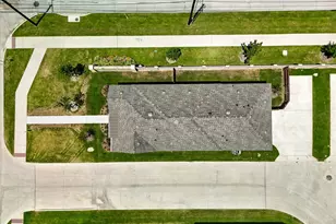 2000 Belvedere St, Garland, TX 75041 - Photo 31