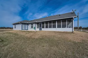 7135 Sandy Oaks Dr, Whitney, TX 76692 - Photo 3