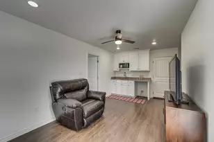 7135 Sandy Oaks Dr, Whitney, TX 76692 - Photo 25