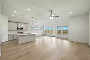 913 Schuberts Rd, Justin, TX 76247 - Photo 9