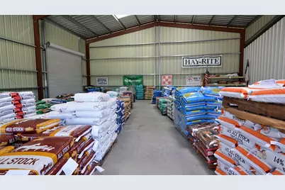 201 S McDuff Street, Grandview, TX 76050 - Photo 21