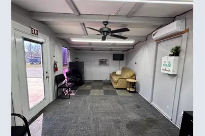 508 W Avenue D, Garland, TX 75040 - Photo 5