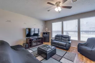 4640 Summer Oaks Ln, Fort Worth, TX 76123 - Photo 7